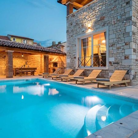 Moderne Istrische Steinvilla - 4 Sterne Mit Privatem, Beheizbaren Pool & Meerblick Kavran 외부 사진
